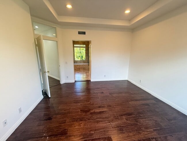 Building Photo - 3bdr Home located in the Prestigious Gated...