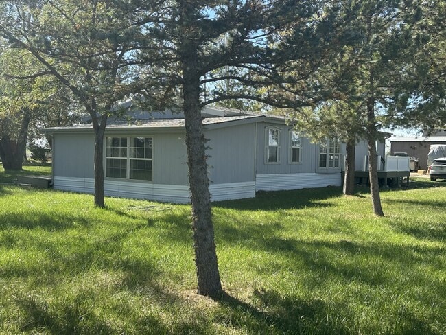 Building Photo - 758 W G Rd