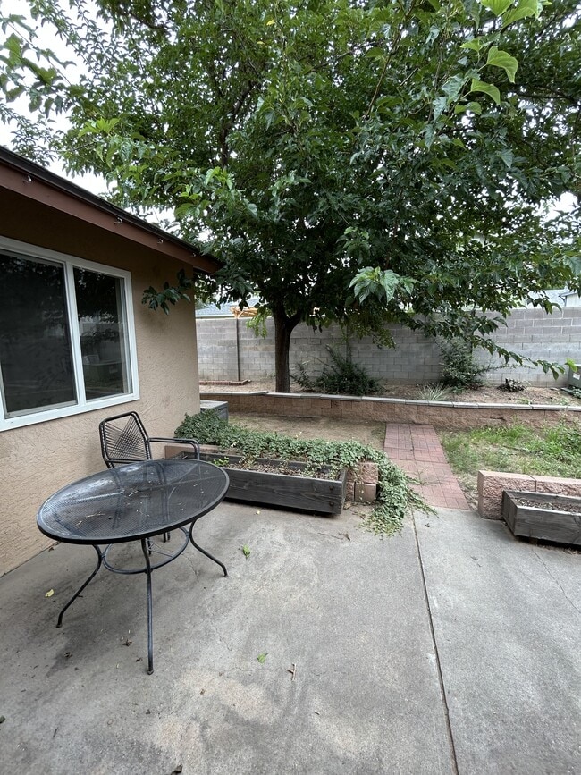 Building Photo - 7061 Luella Anne Dr NE