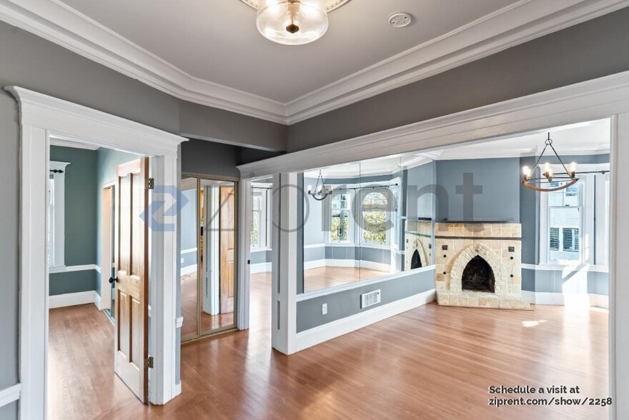 Building Photo - 1701 Grove St