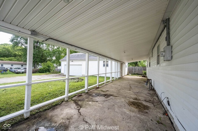 Building Photo - 126 Lewis Dr