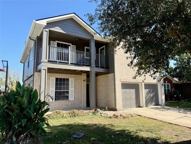 Building Photo - 396 Feathergrass Dr