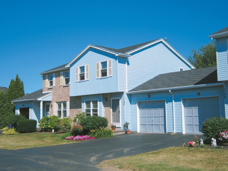 New England Village Townhomes 3349 Latta Rd Greece NY 14612