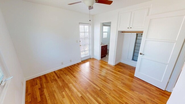 Building Photo - Beautiful Spanish Cottage in Coronado Village with AC and Garage