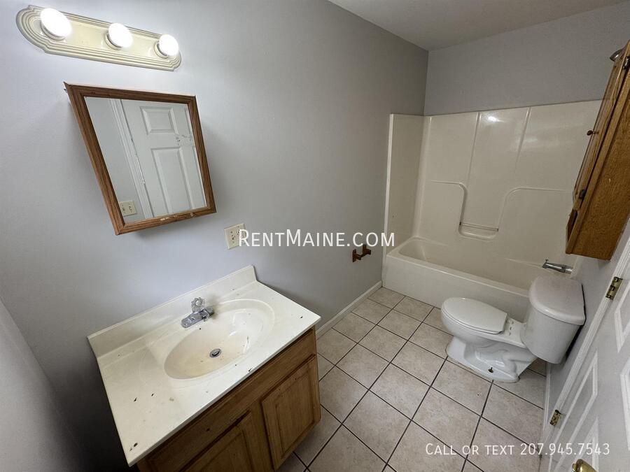 Building Photo - 1833 Hammond St