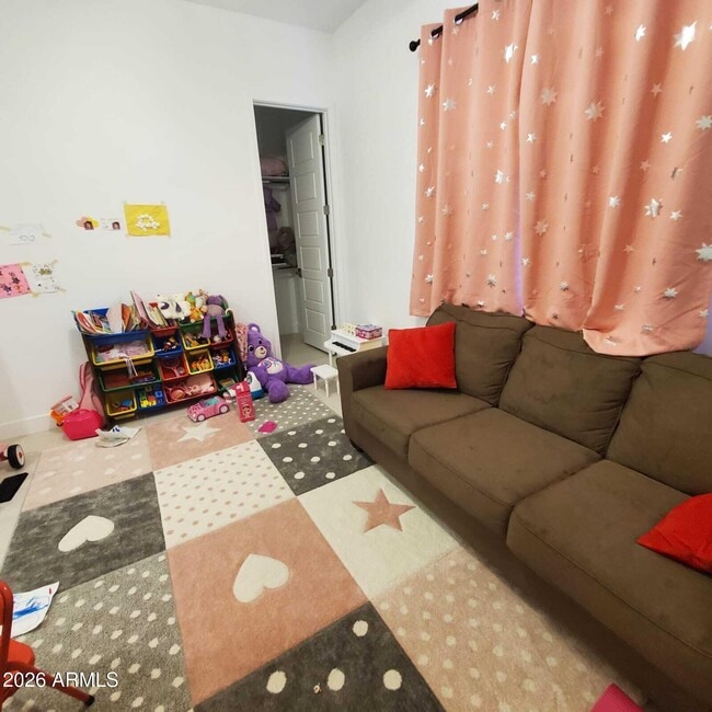 Building Photo - 16512 S 8th Way