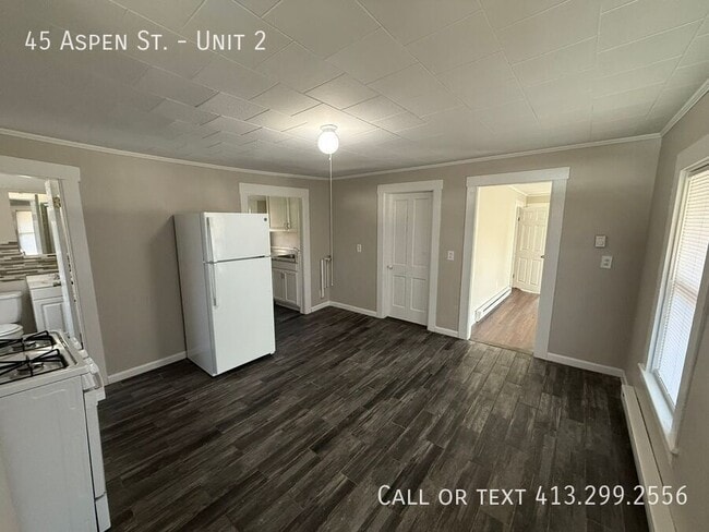 Building Photo - 45 Aspen St