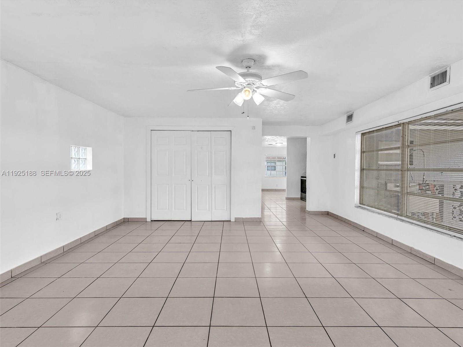 Building Photo - 1624 S 23rd Ave