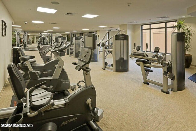 Building Photo - 7181 E Camelback Rd