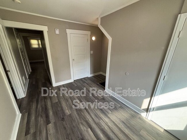 Building Photo - 67-69 W Hudson Ave