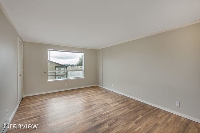 Building Photo - 1 br, 1 bath Apartment - 1120 N 93rd Street