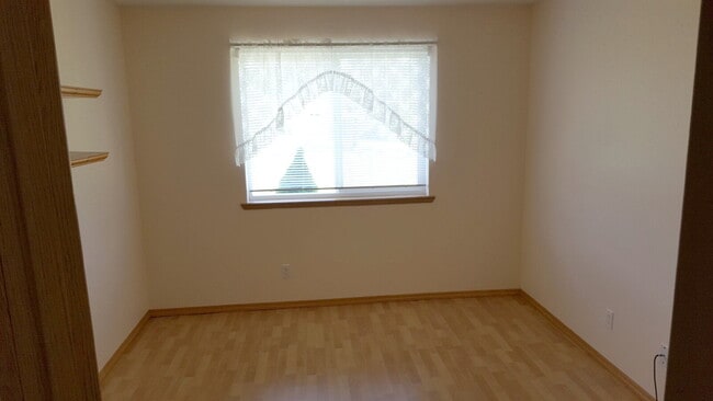 Building Photo - 2+ bed, 2 bath home in Sun Meadows, Sequim