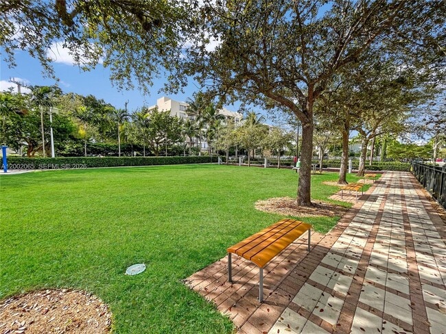 Building Photo - 1025 92nd St