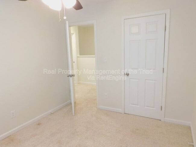 Building Photo - 117 Sommerwall Pl