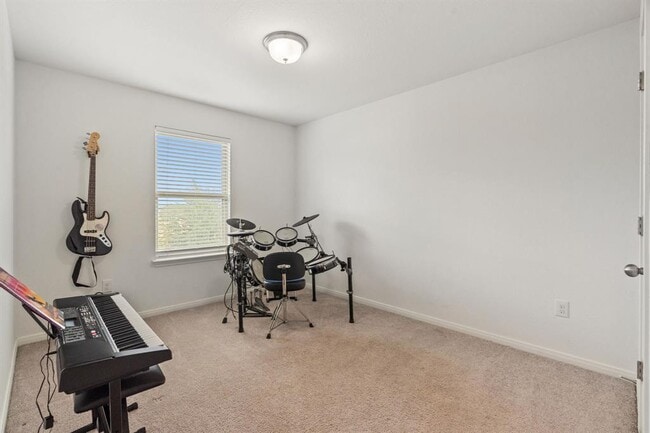 Building Photo - 1306 Falconer Wy