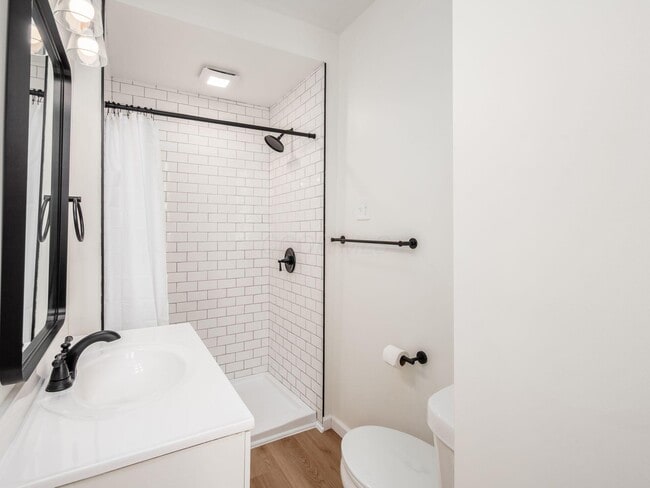 Building Photo - 49 S Liberty St