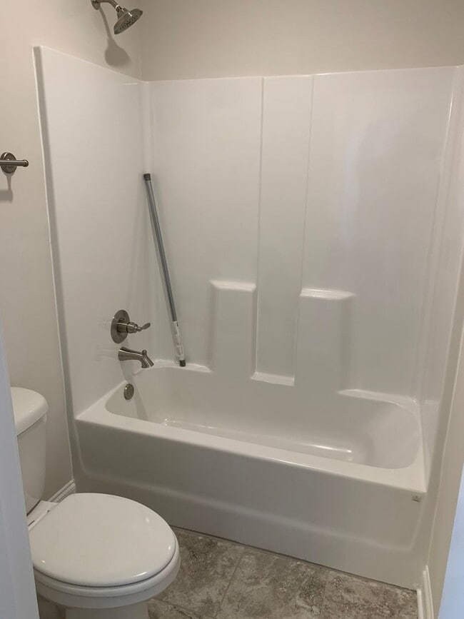 Building Photo - HOME IN PARC @ THE AU CLUB