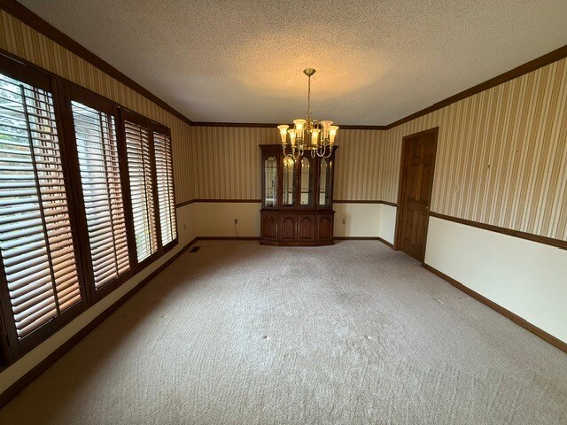 Building Photo - 590 Wedgwood Dr