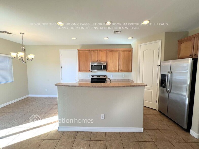 Building Photo - 254 S Aaron