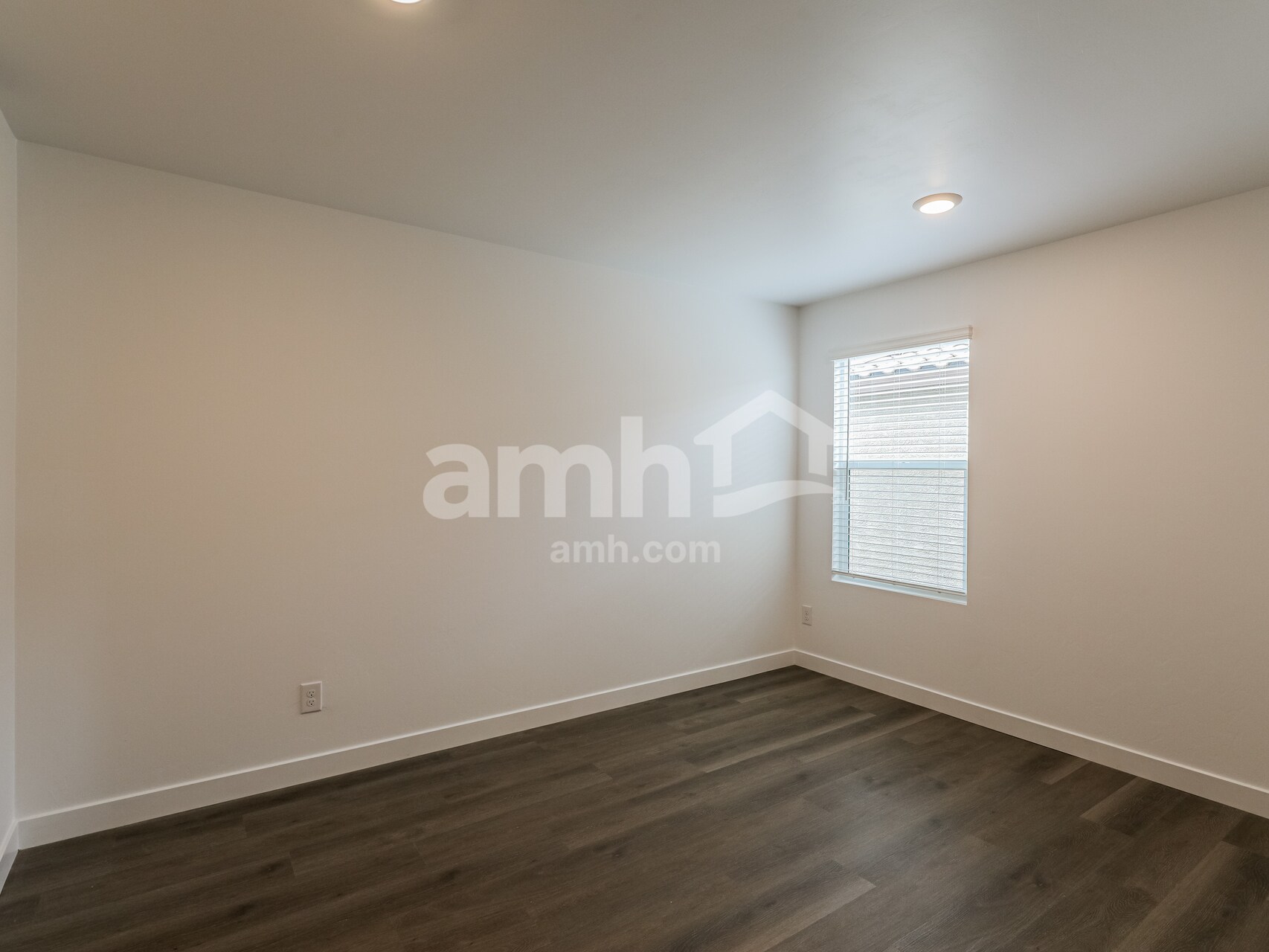 Building Photo - 6468 E Paseo Baranda