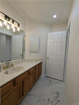 Building Photo - 42057 Parkmont Dr