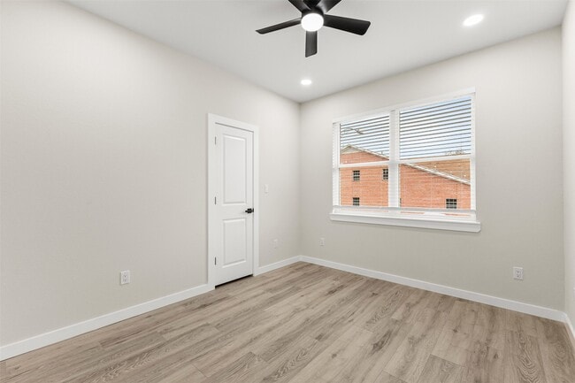 Building Photo - 1316 Williams St