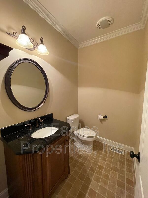 Building Photo - 107 Brighton Dr