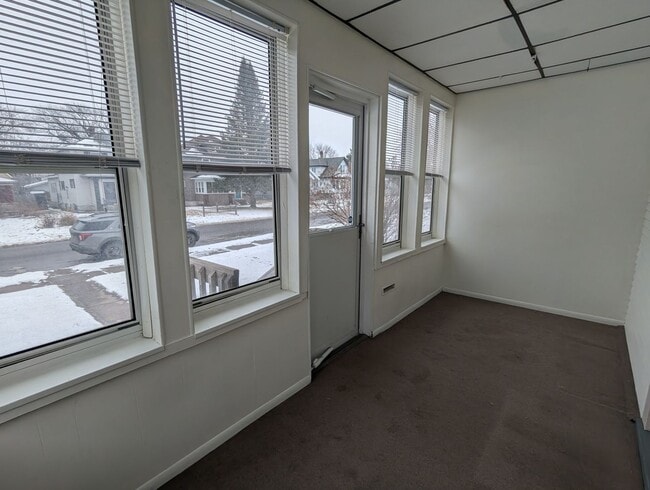 Building Photo - 3711 W 4th St