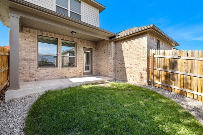 Building Photo - 2500 FOREST CREEK Dr