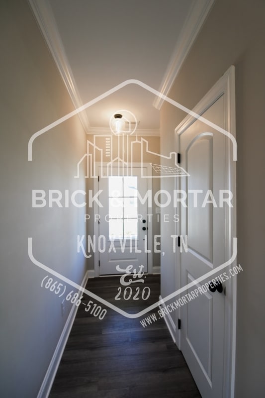 Building Photo - 1669 Spring Berry Ln