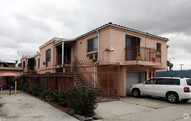 Building Photo - 4017 Highland Ave