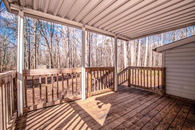 Building Photo - 1159 Camp Creek Rd