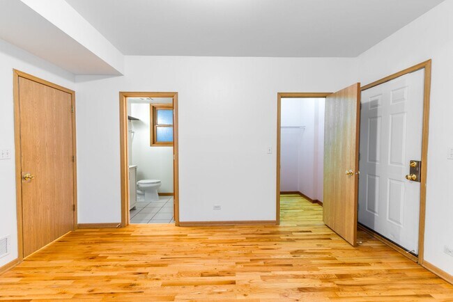 Building Photo - 333 S Leavitt St