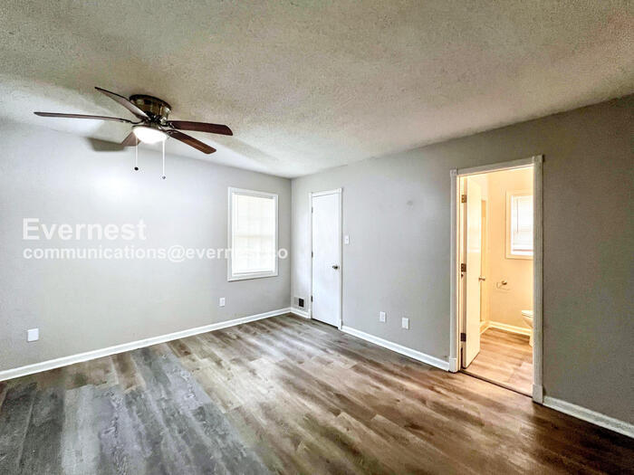 Building Photo - 3125 Walpole Ave