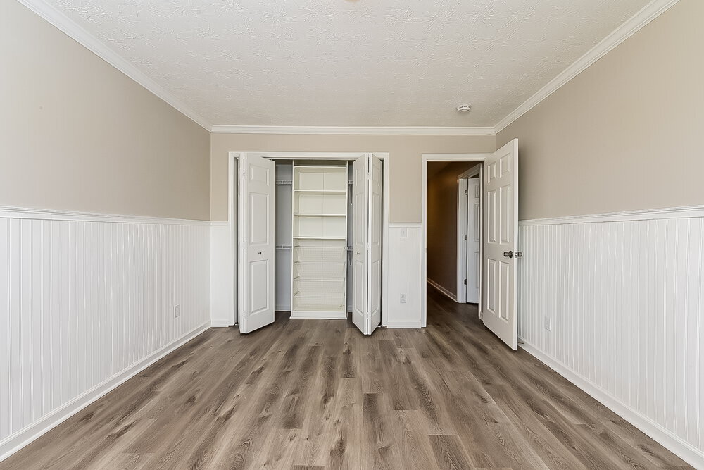 Building Photo - 220 Cranesbill Way