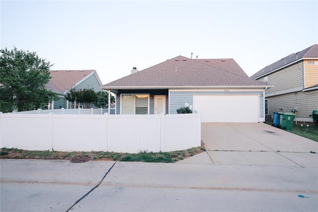 Building Photo - 2221 Rodgers Ln