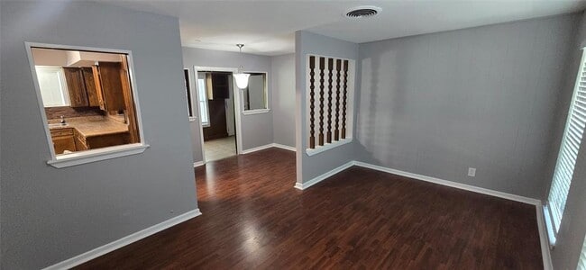 Building Photo - 6142 Beldart St