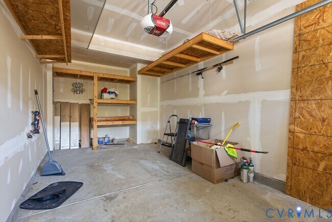 Building Photo - 3414 Avocado Dr