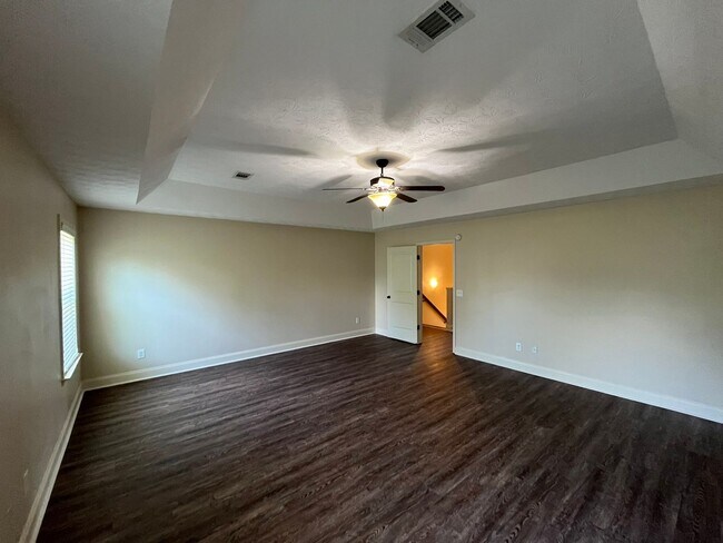 Building Photo - 1247 Cottage Pointe Ct