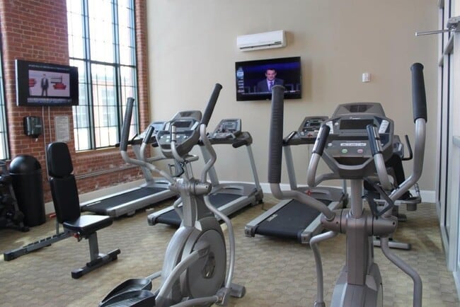 Building Photo - 413 Central Ave