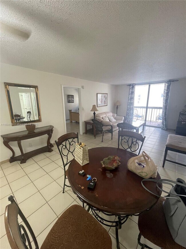 Building Photo - 3637 Indian Creek Dr