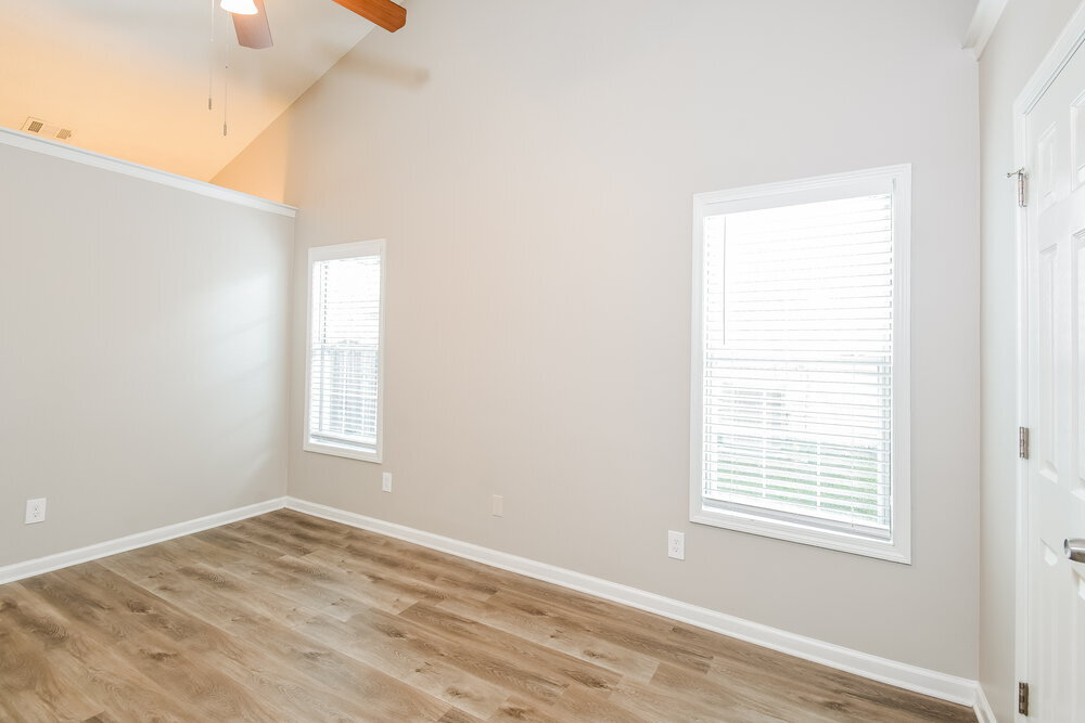 Building Photo - 990 Lendl Ln