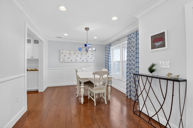 Building Photo - 1010 SW 2nd St