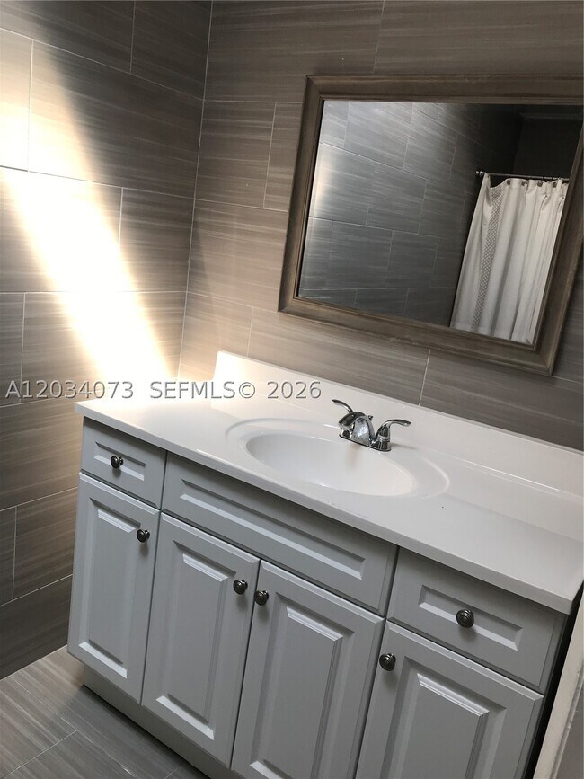 Building Photo - 2444 SW 58th St