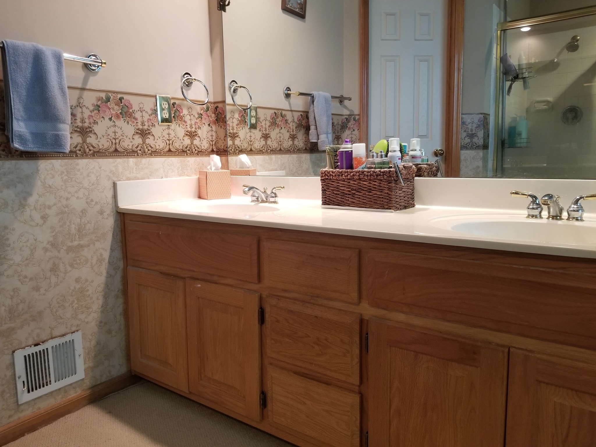 Master bath - 21506 W 53rd Terrace
