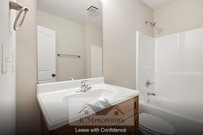 Building Photo - 938 Cobble Dr