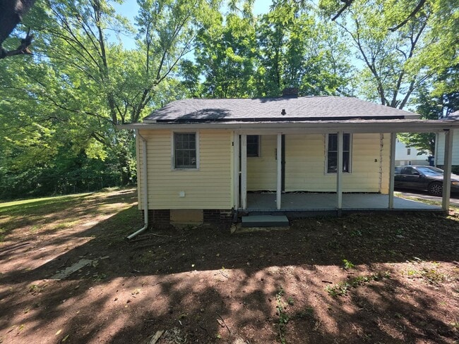 Building Photo - 4438 Stowe St