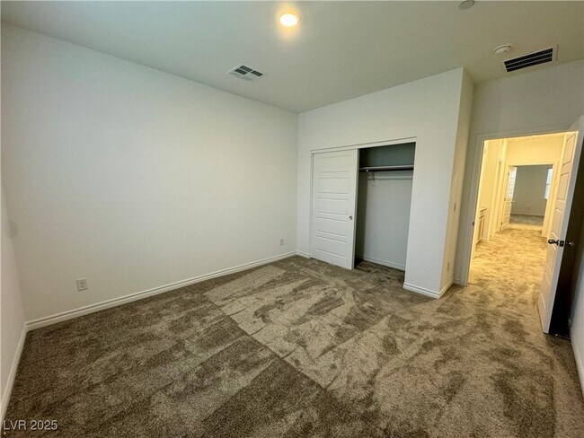 Building Photo - 337 Laurel Peak Dr