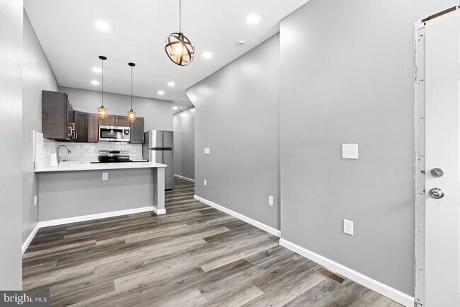 Building Photo - 2550 N 12th St