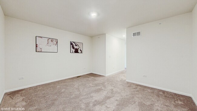 Building Photo - 268 Hoffmann Dr